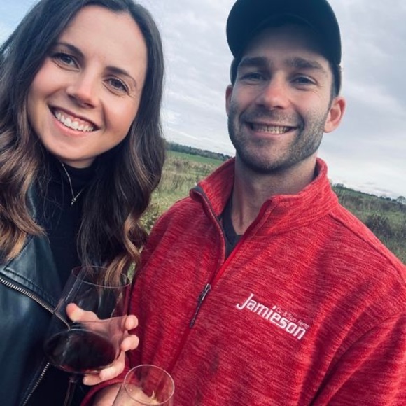 Meet your Posher, Kaitlin - Picture 1 of 1